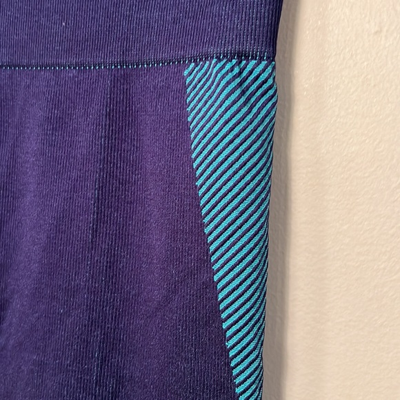 Victoria’s Secret Pink Cool&Comfy Leggings sz M - Picture 3 of 6